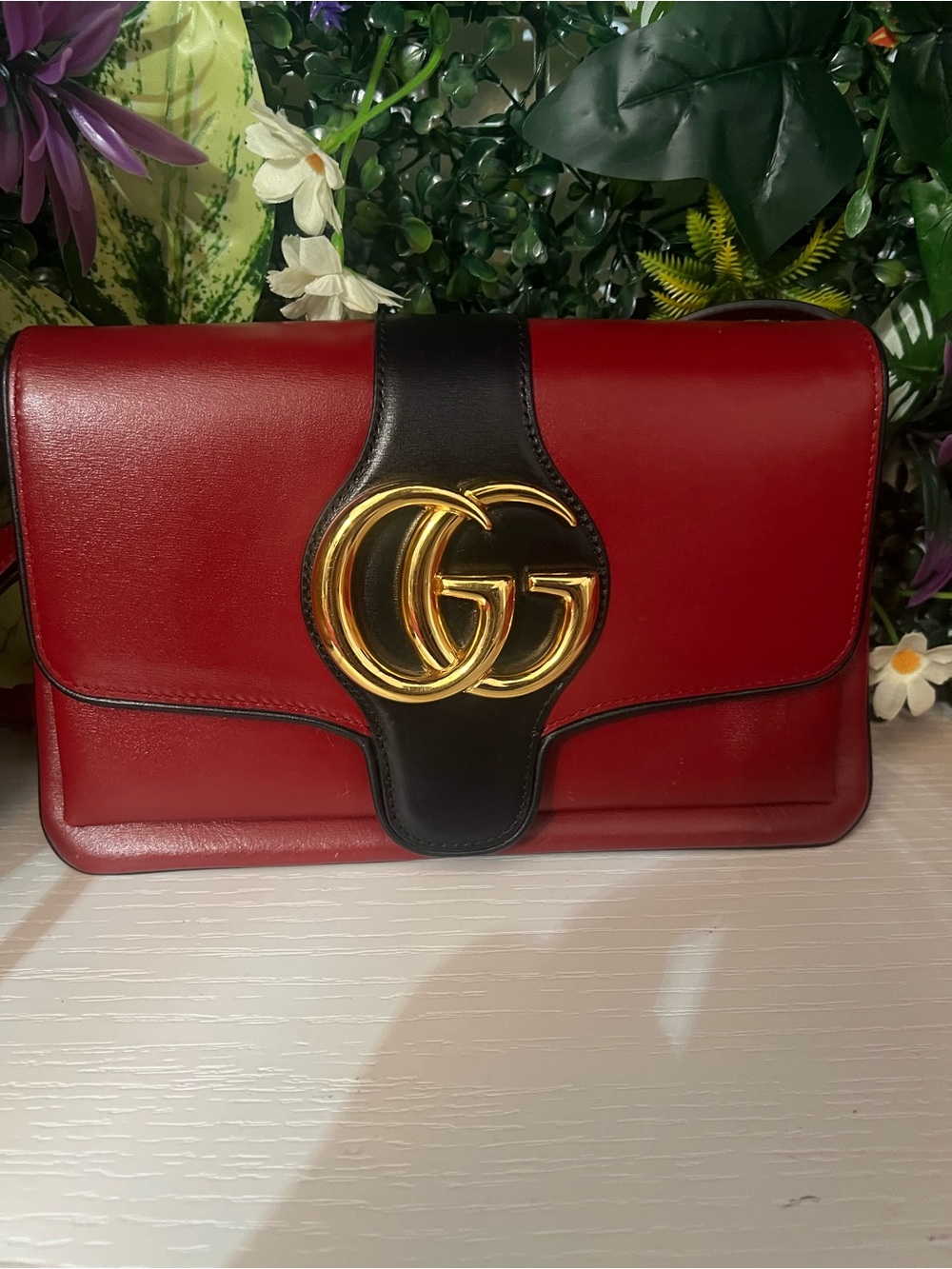 Gucci Arli small Leather Crossbody bag - Picture 1 of 8